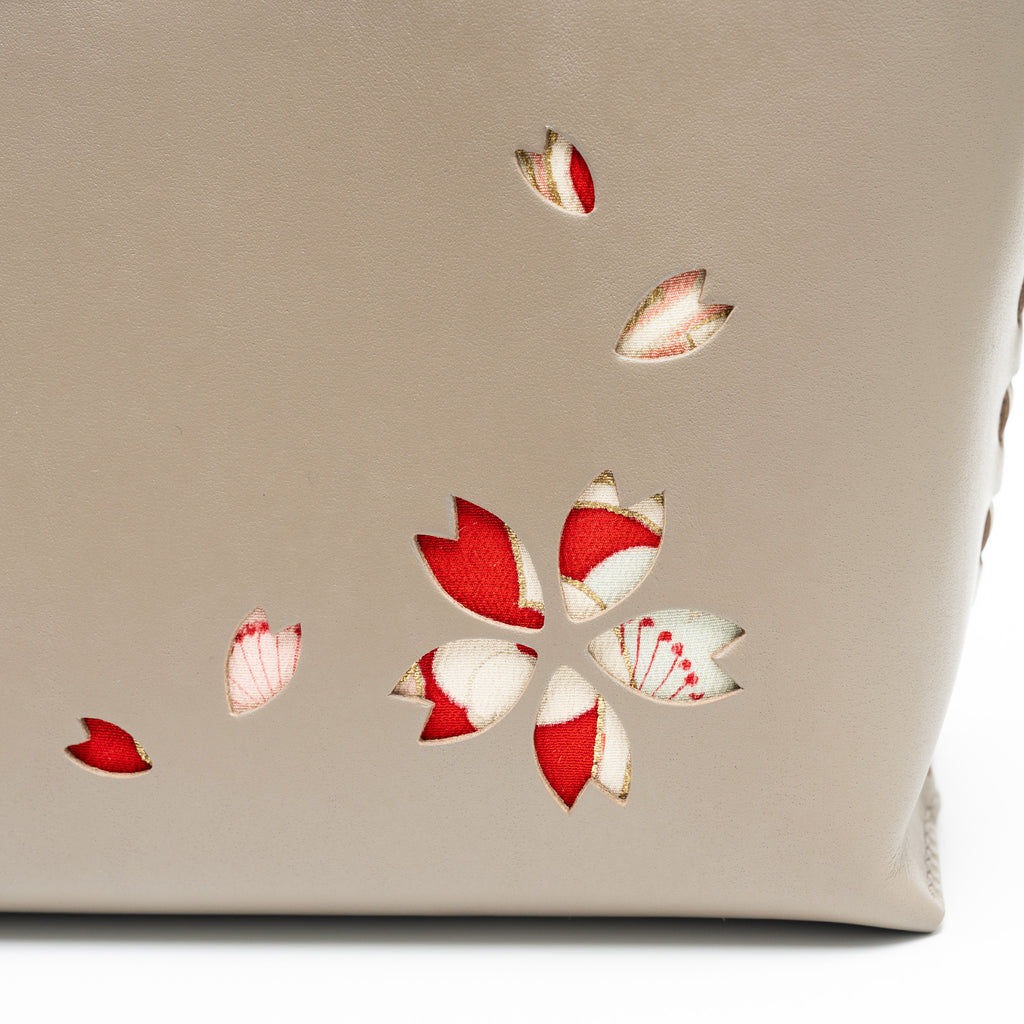 Kimono Sakura Mini Hand Bag Greige 02