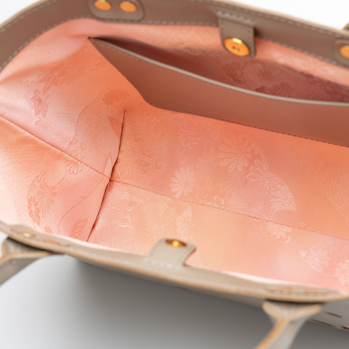 Kimono Sakura Mini Hand Bag Greige 03